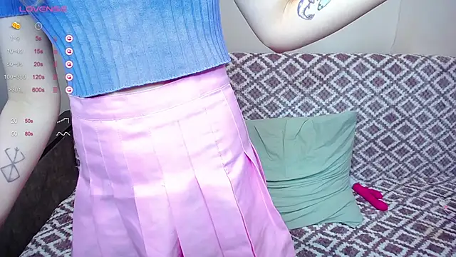 Olivia Graceee online show from 12-22-24, 09:33