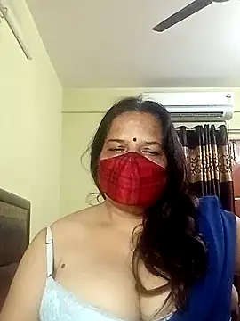 Snapshot of IndianAngle chatting on 02-01-25, 08:05 IndianAngle online show from 02-01-25, 08:05