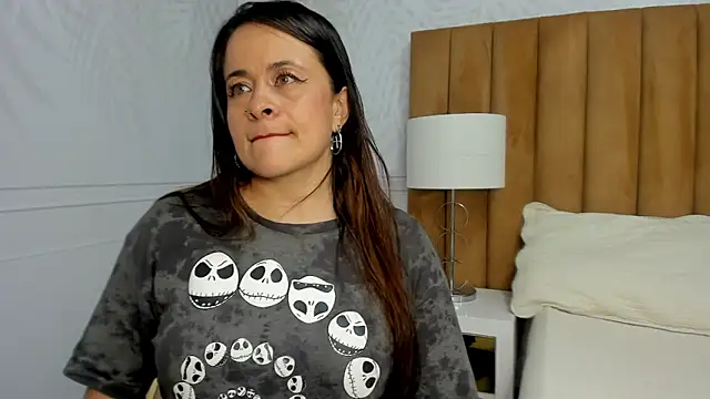 Snapshot of Daphne81_ chatting on 03-01-25, 09:07 Daphne81 online show from 03-01-25, 09:07