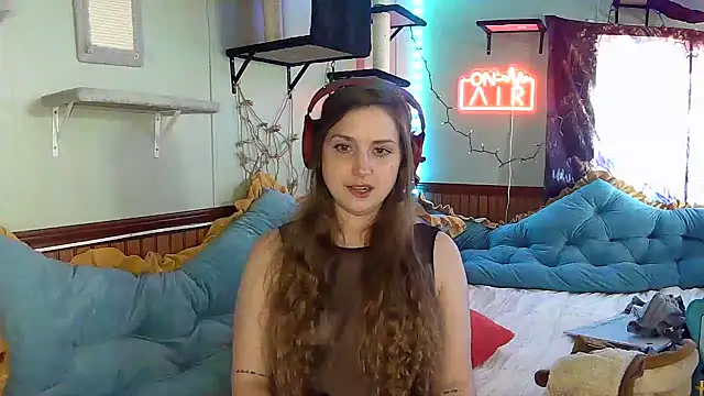 Snapshot of mirannacult chatting on 12-12-24, 03:27 mirannacult online show from 12-12-24, 03:27