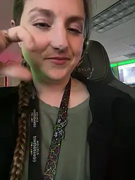 Snapshot of mirannacult chatting on 12-17-24, 10:44 mirannacult online show from 12-17-24, 10:44