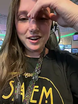 Snapshot of mirannacult chatting on 12-22-24, 07:44 mirannacult online show from 12-22-24, 07:44