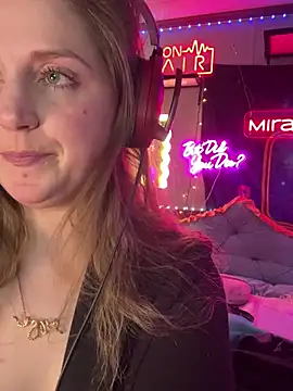 Snapshot of mirannacult chatting on 12-23-24, 08:14 mirannacult online show from 12-23-24, 08:14