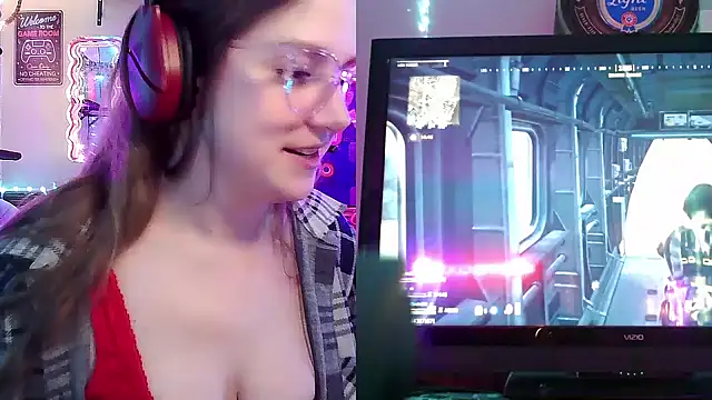 Snapshot of mirannacult chatting on 01-15-25, 08:05 mirannacult online show from 01-15-25, 08:05