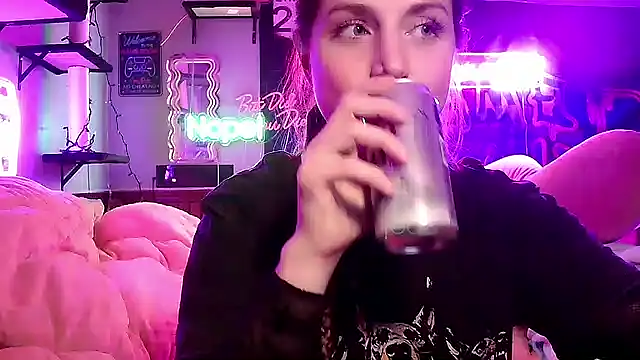 Snapshot of mirannacult chatting on 03-03-25, 09:11 mirannacult online show from 03-03-25, 09:11