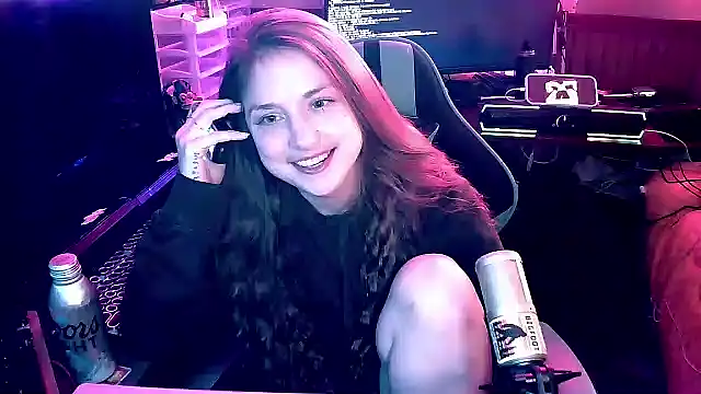 Snapshot of mirannacult chatting on 09-20-25, 06:03 mirannacult online show from 09-20-25, 06:03