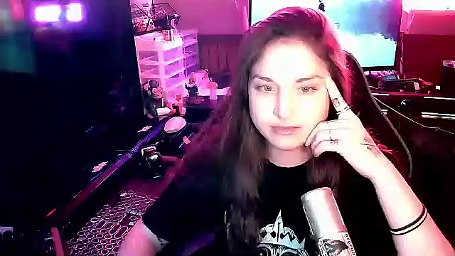 Snapshot of mirannacult chatting on 09-22-25, 05:20 mirannacult online show from 09-22-25, 05:20