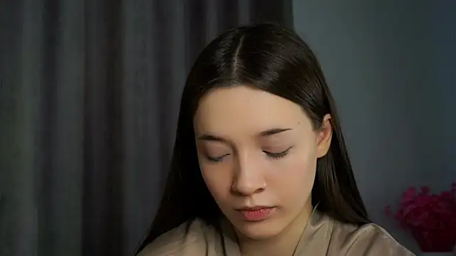 Snapshot of LowOncoming chatting on 02-12-25, 02:03 LowOncoming online show from 02-12-25, 02:03