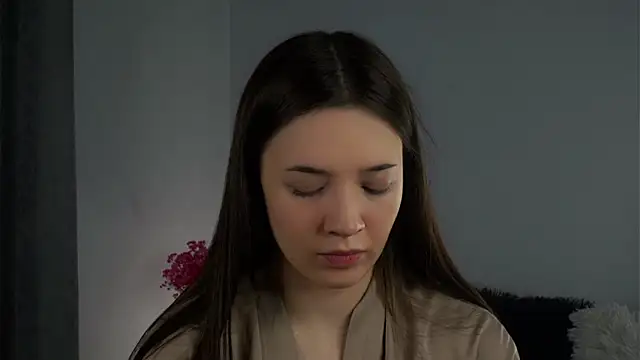 Snapshot of LowOncoming chatting on 02-19-25, 01:18 LowOncoming online show from 02-19-25, 01:18