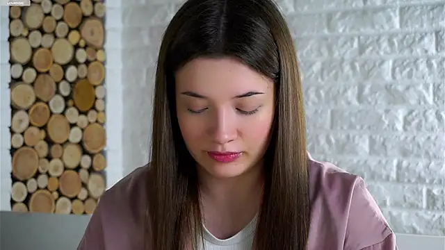 Snapshot of LowOncoming chatting on 11-27-25, 02:13 LowOncoming online show from 11-27-25, 02:13