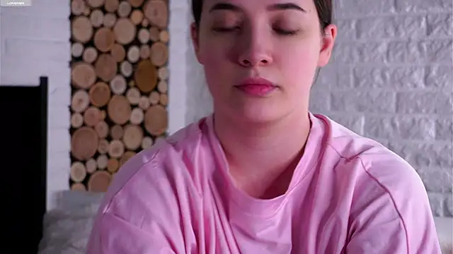 LowOncoming online show from 04-15-26, 02:07