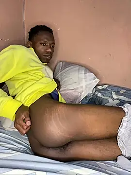 Snapshot of fireboyafrica chatting on 10-08-25, 01:25 fireboyafrica online show from 10-08-25, 01:25