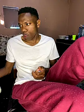 Snapshot of fireboyafrica chatting on 10-18-25, 01:34 fireboyafrica online show from 10-18-25, 01:34