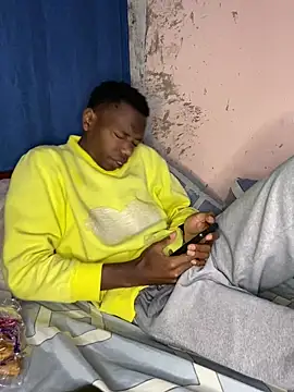 Snapshot of fireboyafrica chatting on 11-03-25, 11:48 fireboyafrica online show from 11-03-25, 11:48