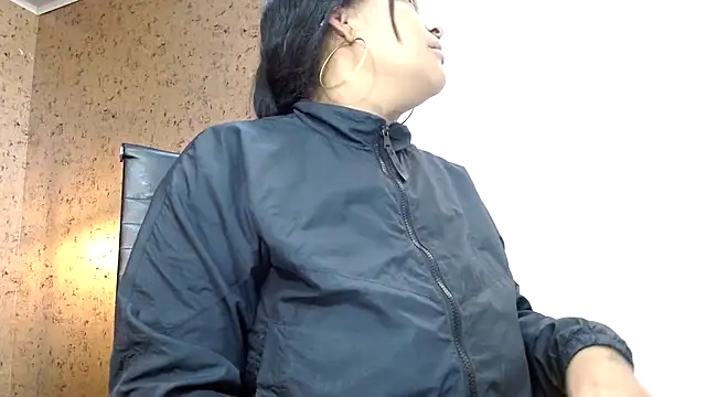 Michelle Brito1 online show from 02-26-25, 02:14