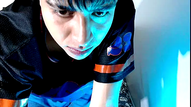 Snapshot of pipeynick chatting on 02-06-26, 12:37 pipeynick online show from 02-06-26, 12:37