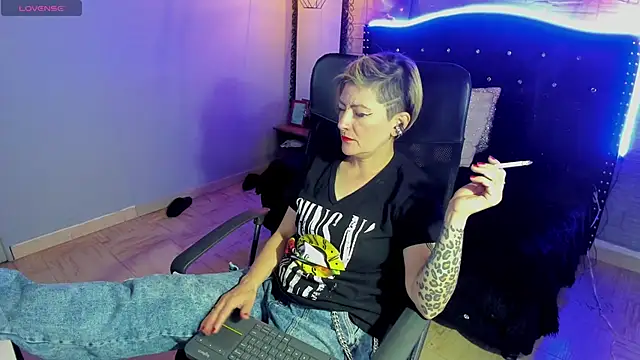 Maria fernandaxxx  online show from 12-24-24, 10:11