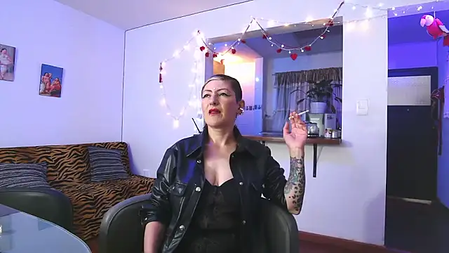 Maria fernandaxxx  online show from 02-14-25, 10:04