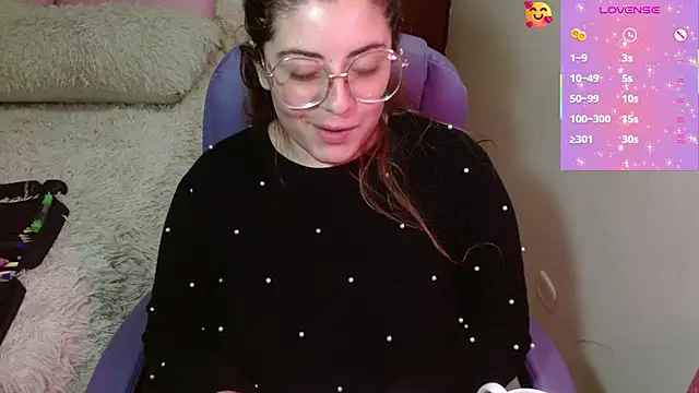 Snapshot of Azamy-12 chatting on 01-20-25, 09:35 Azamy-12 online show from 01-20-25, 09:35