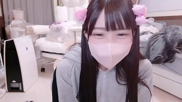 YUNOCHI nyanko online show from 12-29-24, 10:34