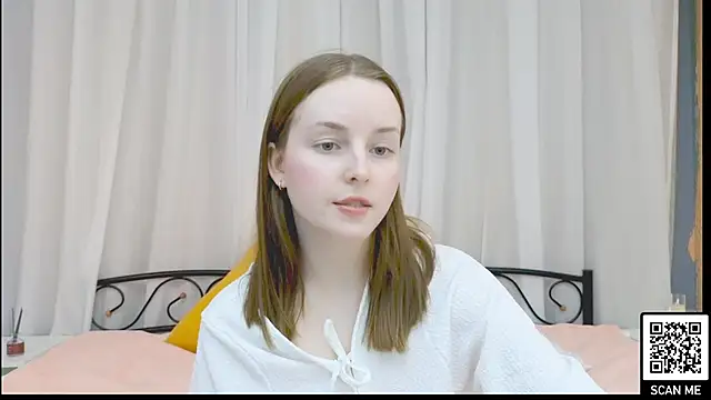 Snapshot of Wild__flowers chatting on 03-05-25, 04:57 Wild flowers online show from 03-05-25, 04:57