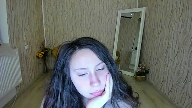 Snapshot of AishaRouhi chatting on 01-23-25, 03:16 AishaRouhi online show from 01-23-25, 03:16