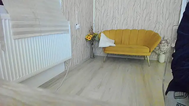 Snapshot of AishaRouhi chatting on 02-11-25, 03:18 AishaRouhi online show from 02-11-25, 03:18