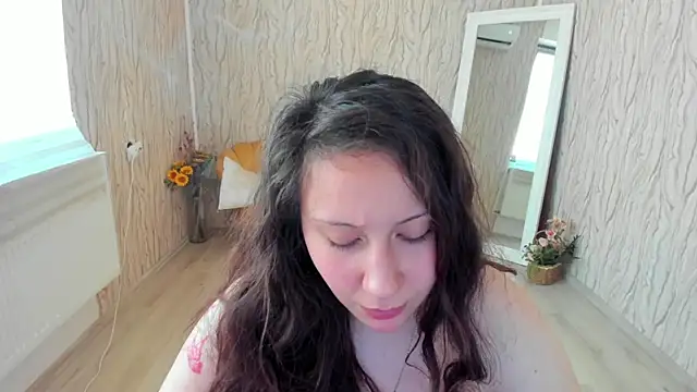 Snapshot of AishaRouhi chatting on 02-14-25, 08:21 AishaRouhi online show from 02-14-25, 08:21