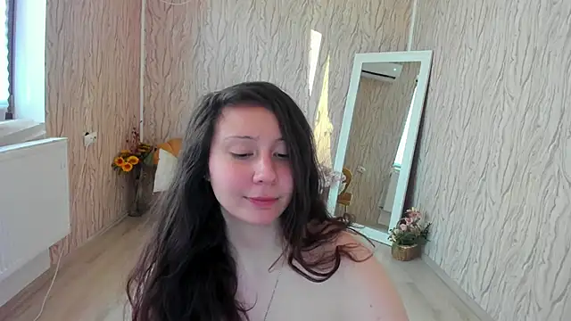 Snapshot of AishaRouhi chatting on 03-08-25, 05:38 AishaRouhi online show from 03-08-25, 05:38