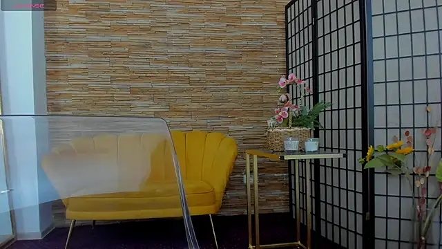 Snapshot of AishaRouhi chatting on 09-12-25, 04:12 AishaRouhi online show from 09-12-25, 04:12