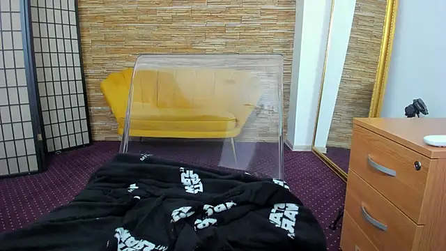 Snapshot of AishaRouhi chatting on 11-28-25, 06:05 AishaRouhi online show from 11-28-25, 06:05