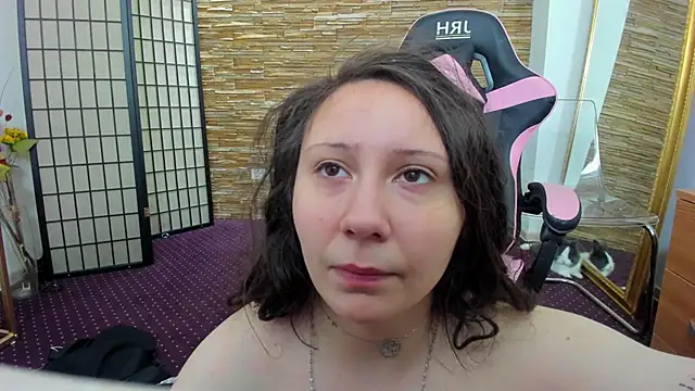 Snapshot of AishaRouhi chatting on 12-04-25, 05:39 AishaRouhi online show from 12-04-25, 05:39