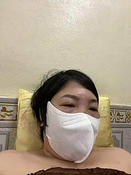 Hachi Sweetbabie  online show from 11-27-25, 11:45