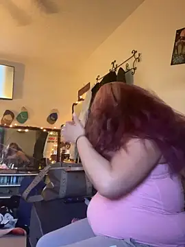 Snapshot of Lalalynn chatting on 02-05-26, 09:41 Lalalynn online show from 02-05-26, 09:41