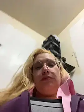 Snapshot of Lalalynn chatting on 02-28-26, 08:48 Lalalynn online show from 02-28-26, 08:48