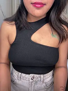 LeisyXO online show from 01-31-25, 09:59