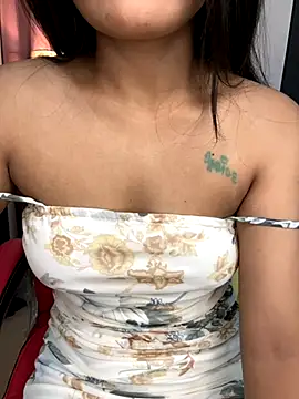 LeisyXO online show from 10-06-25, 08:06