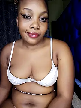 Snapshot of Queenshaz01 chatting on 02-26-25, 02:48 Queenshaz01 online show from 02-26-25, 02:48