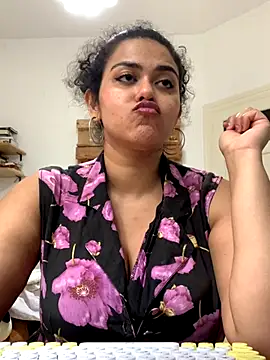 Curvydesifromgermany online show from 09-10-25, 10:59