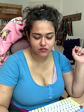 Snapshot of Curvydesifromgermany chatting on 06-01-26, 10:39 Curvydesifromgermany online show from 06-01-26, 10:39