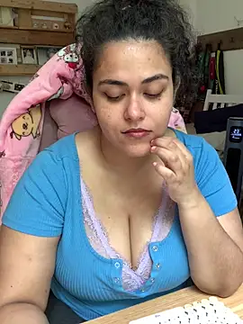 Snapshot of Curvydesifromgermany chatting on 06-02-26, 10:39 Curvydesifromgermany online show from 06-02-26, 10:39