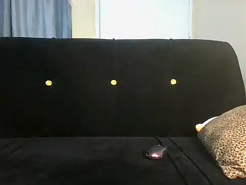 Snapshot of sweetvanilla_ chatting on 07-26-26, 12:12 sweetvanilla online show from 07-26-26, 12:12