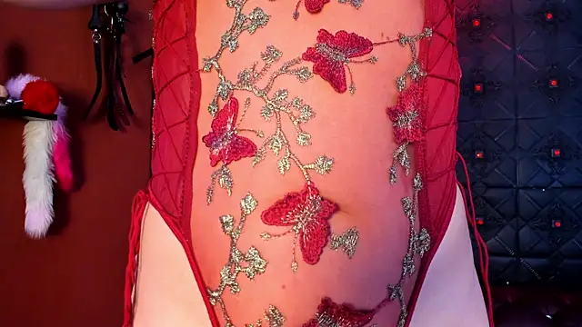 annavi  online show from 11-18-25, 07:07