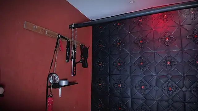 annavi  online show from 03-17-26, 07:06