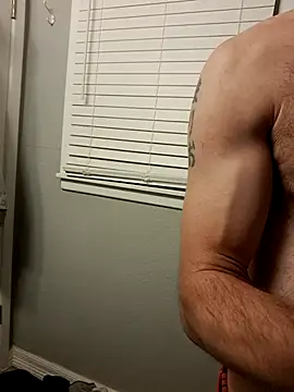 Snapshot of bigdickdaddy2184 chatting on 02-10-25, 05:47 bigdickdaddy2184 online show from 02-10-25, 05:47