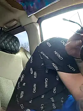 Snapshot of bigdickdaddy2184 chatting on 03-04-25, 05:34 bigdickdaddy2184 online show from 03-04-25, 05:34