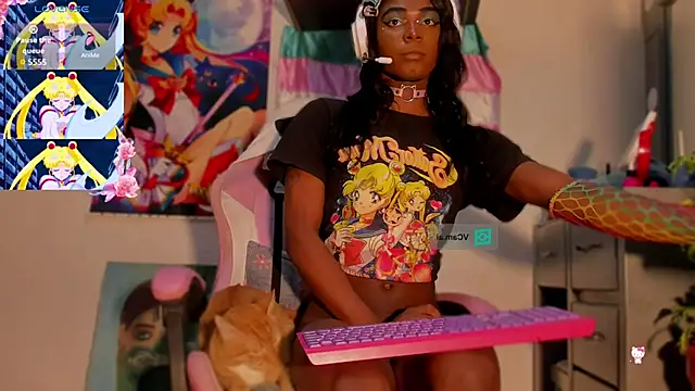 Effy Marinn online show from 09-18-25, 07:43