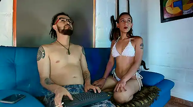 Snapshot of emiandstiv chatting on 01-18-25, 09:24 emiandstiv online show from 01-18-25, 09:24