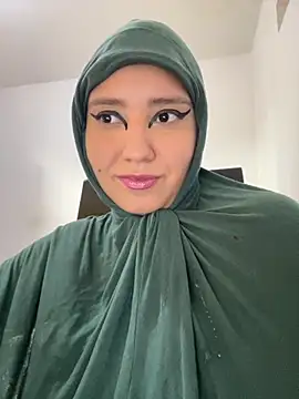 hannahayat online show from 10-23-25, 02:38