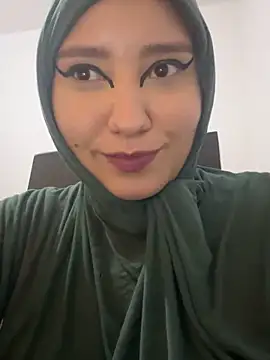 hannahayat online show from 11-23-25, 02:39